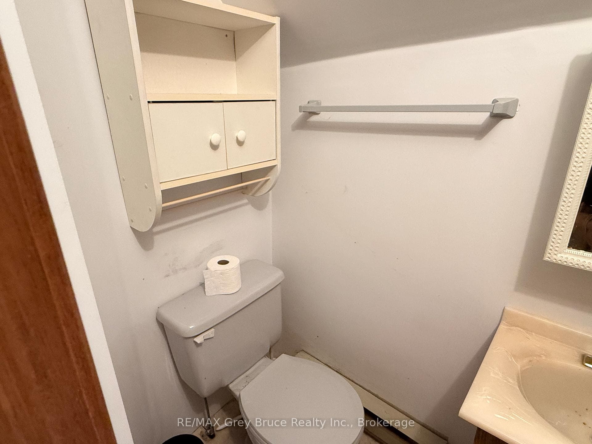 Second level bathroom