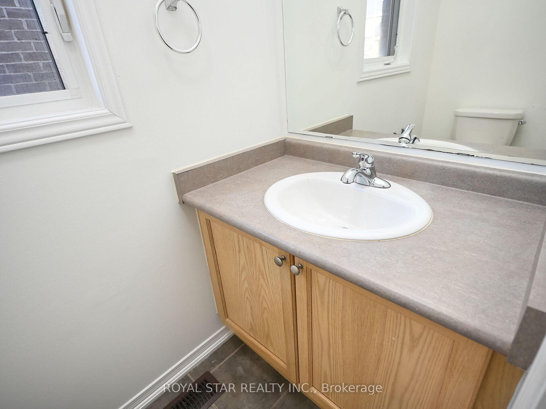 77 Bellchase Trail photo 16