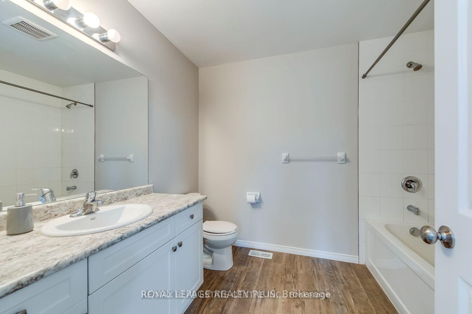 50 Pinnacle Drive Unit 23 photo 15