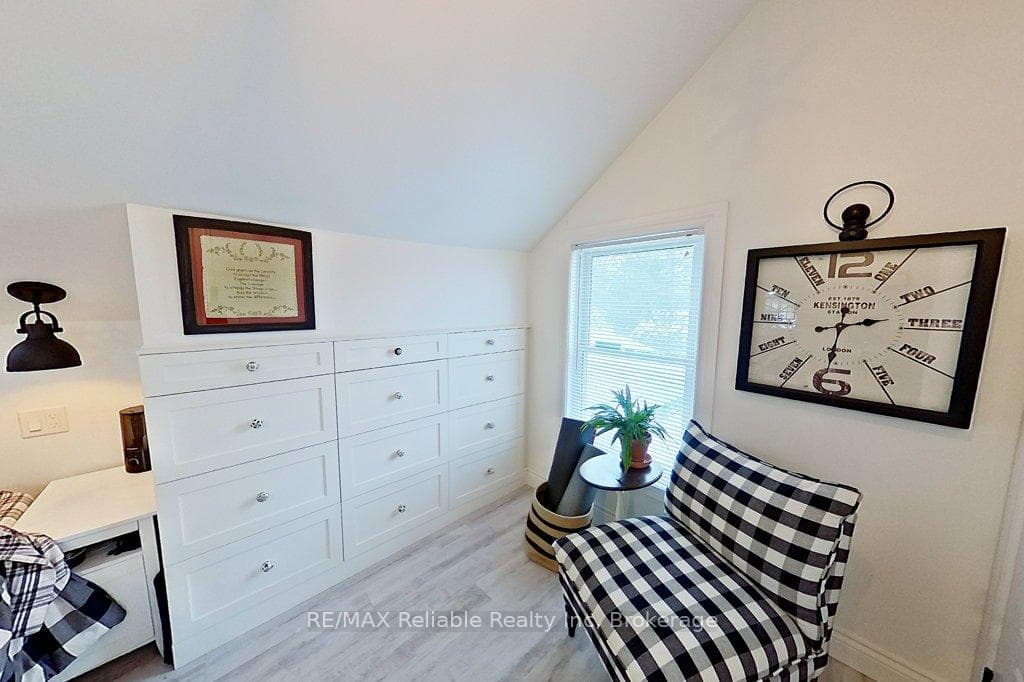 Custom built-in cabinetry in Primary bedrooom