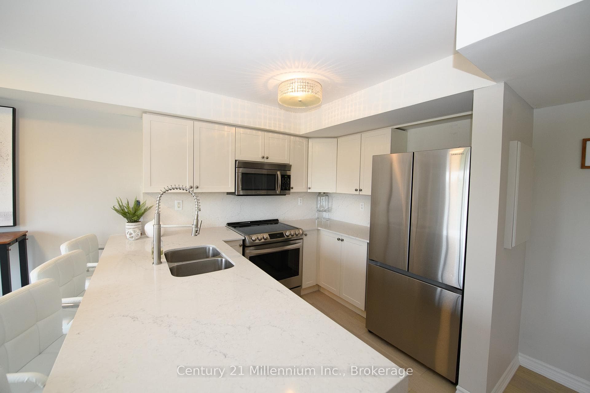 24 Joseph Trail photo 10