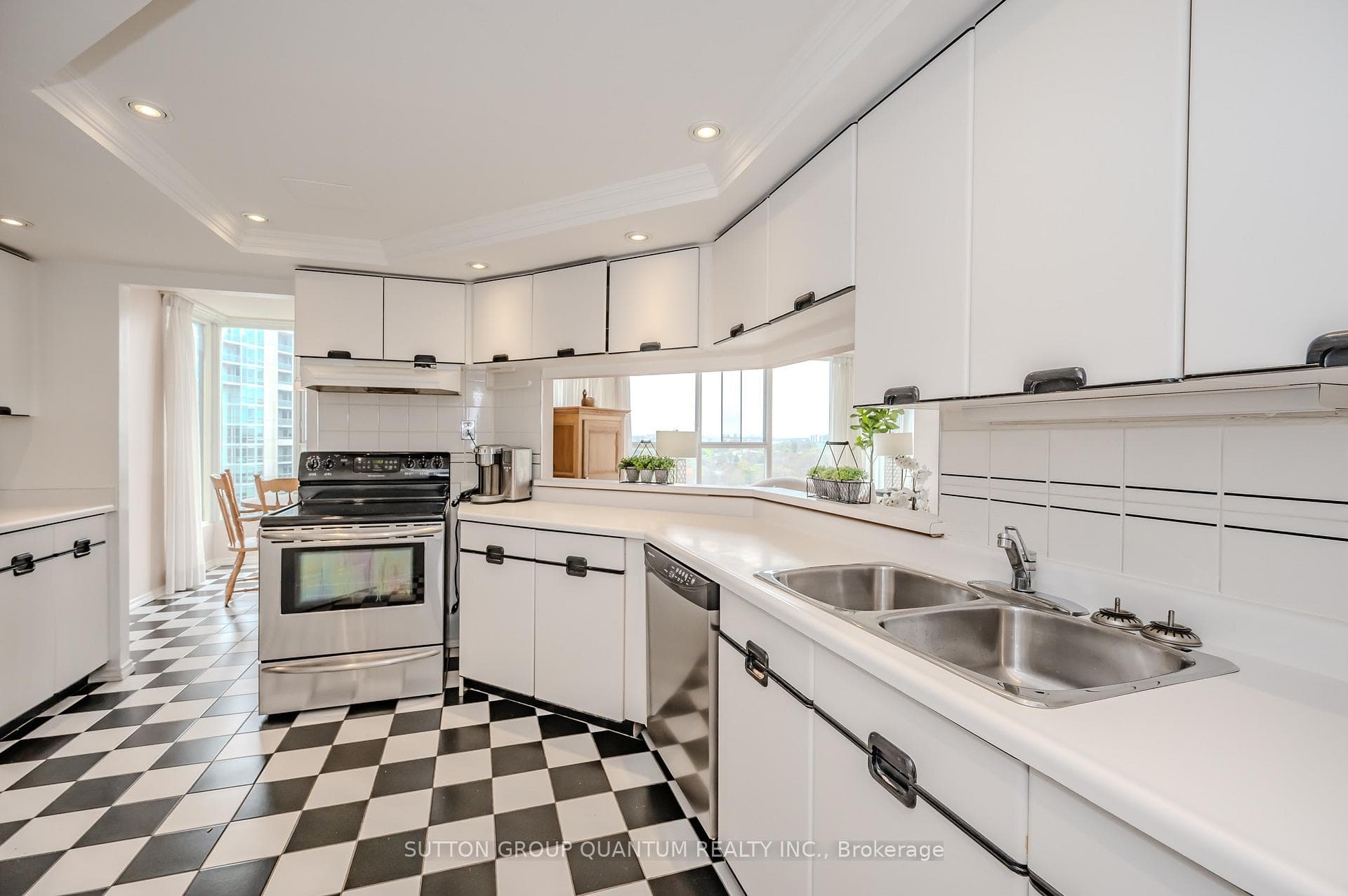 1271 Walden Circle Unit PH201 photo 13