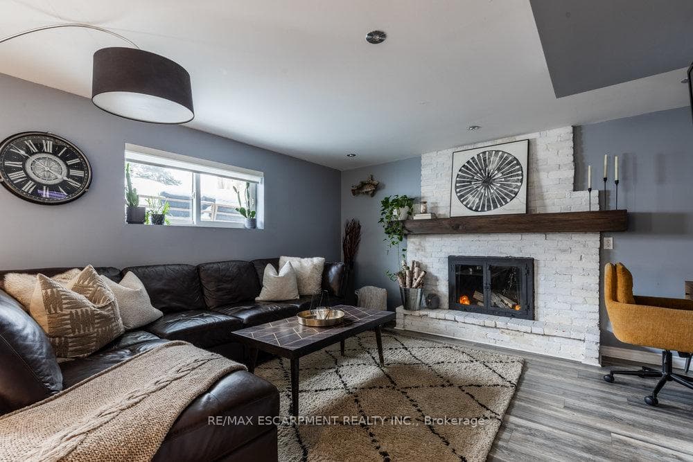98 Forestgate Drive photo 26