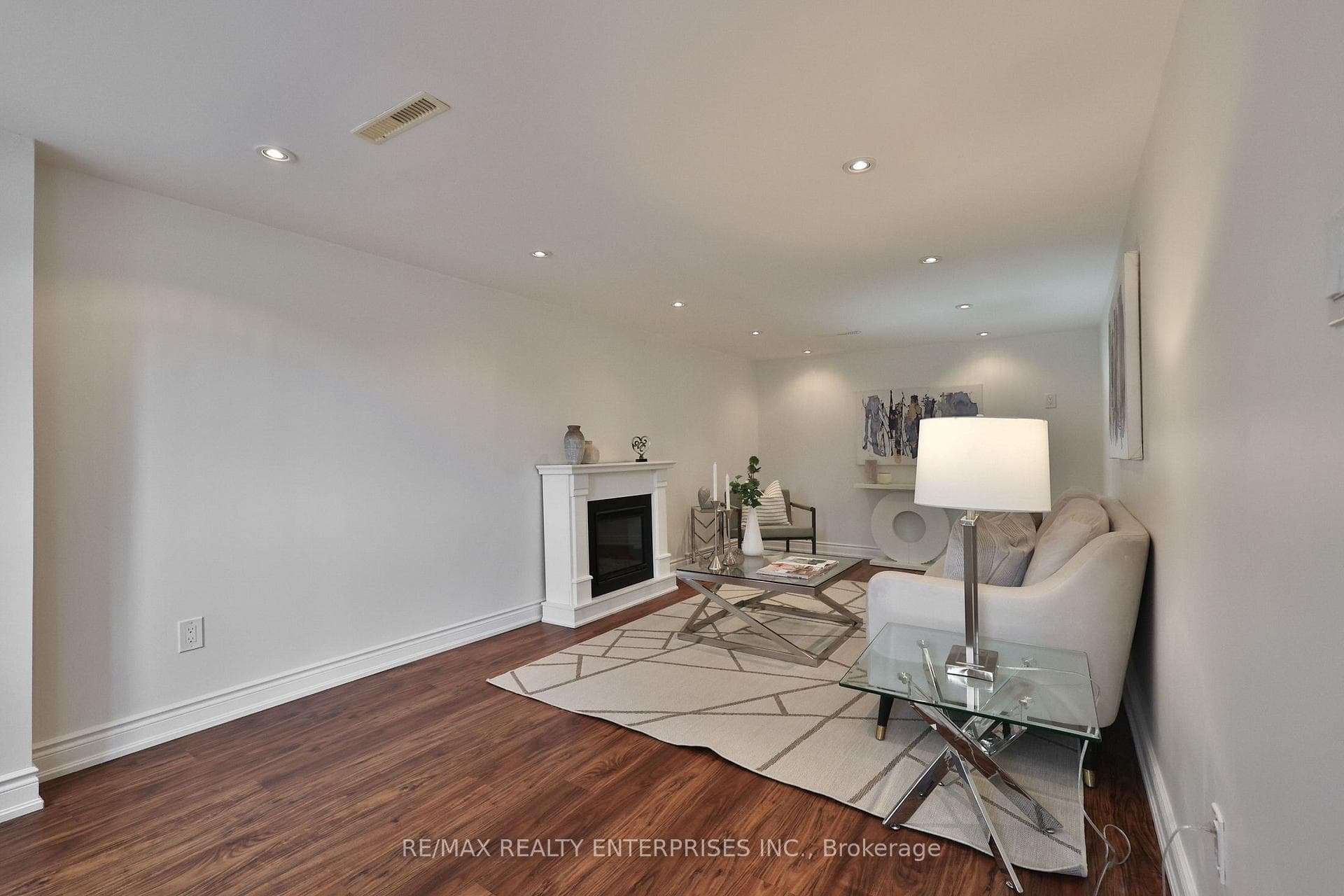 1439 Larchview Trail photo 27