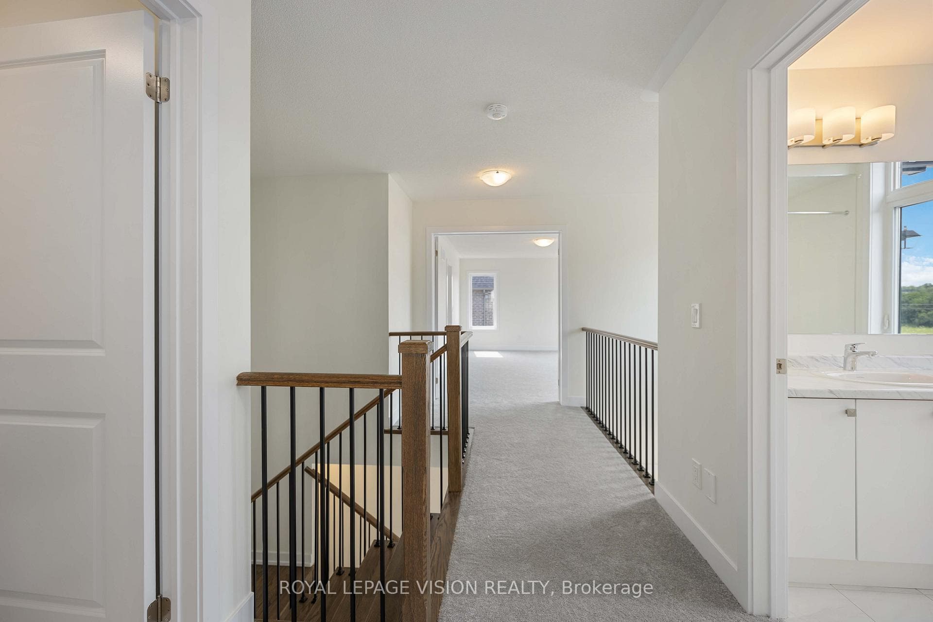 1090 Thompson Drive photo 22