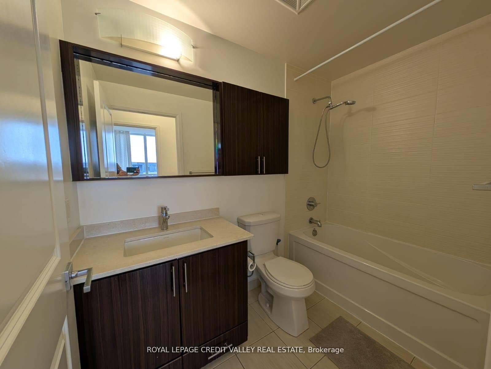 75 North Park Road Unit 409 photo 10