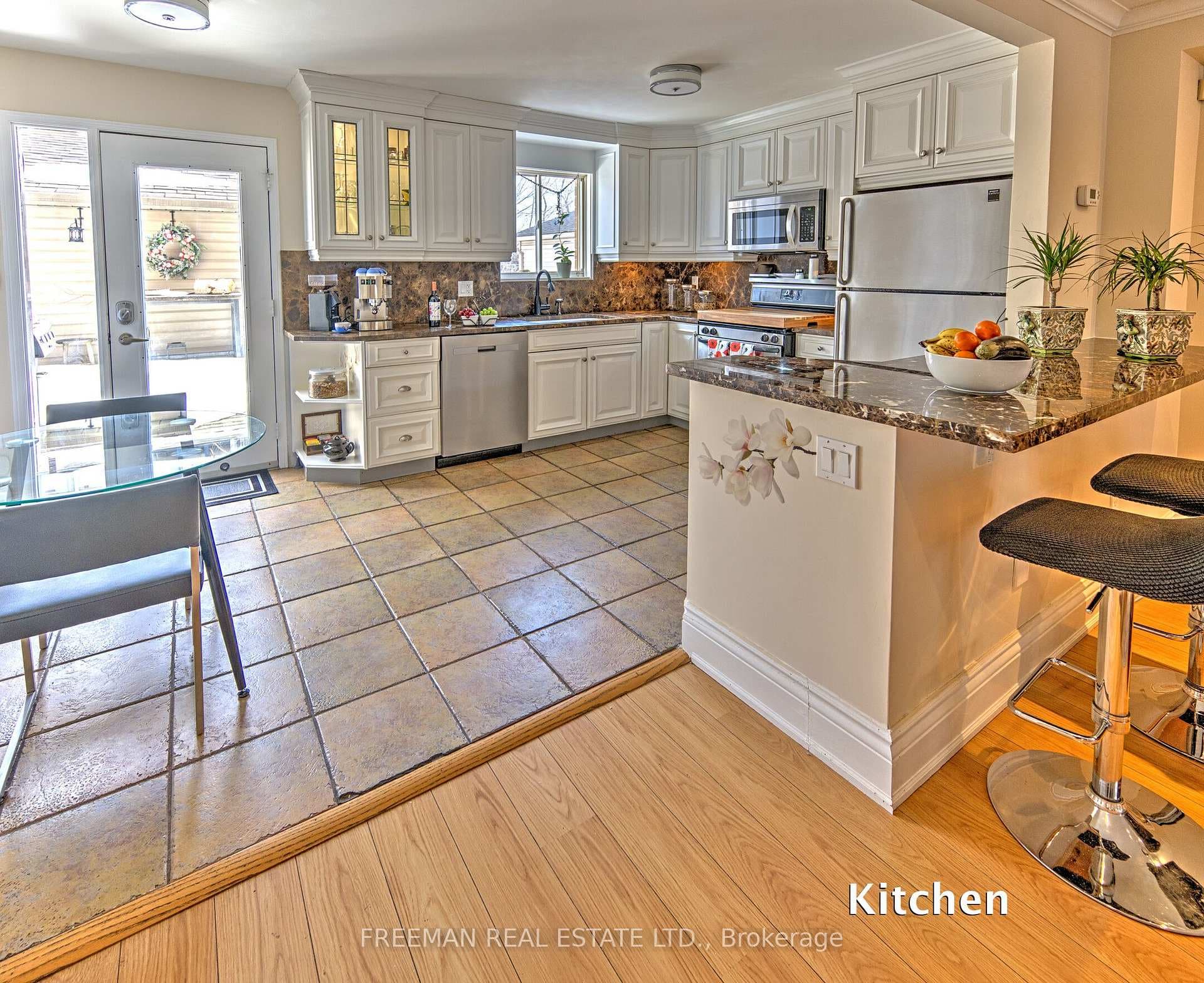 35 Acores Avenue photo 9