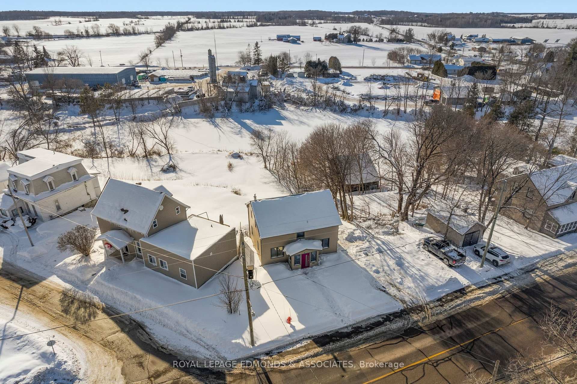 1855 Beachburg Road photo 2