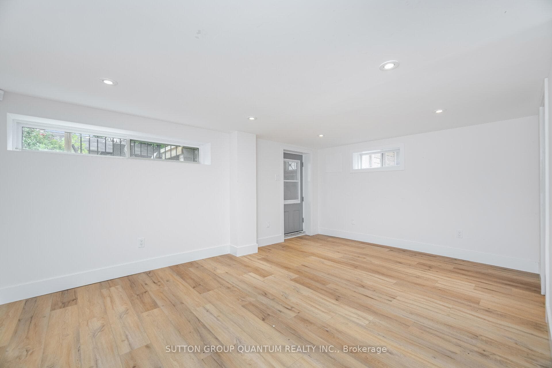 43 Woodbine Crescent photo 32
