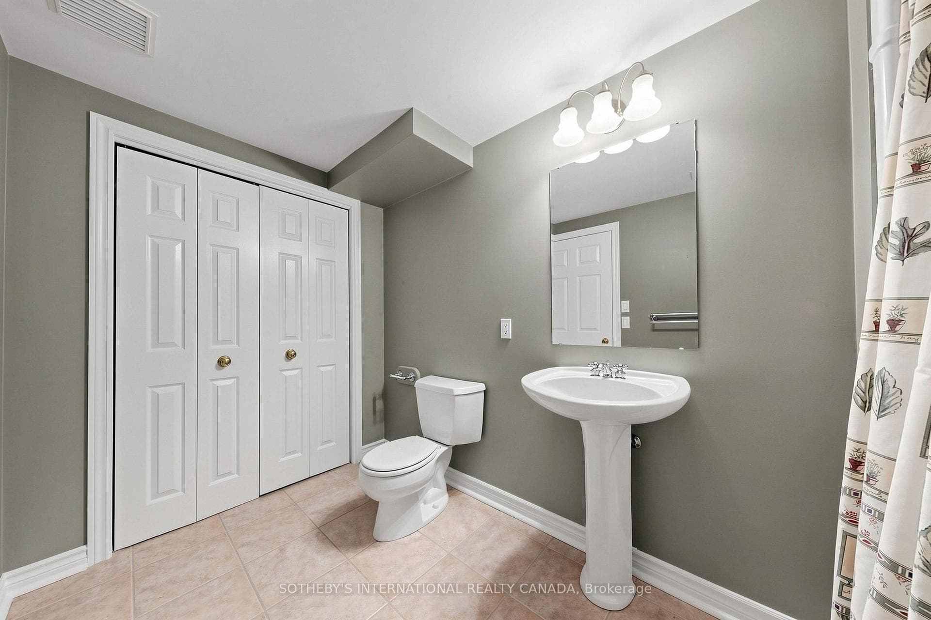 3454 FREDERICK Avenue photo 32