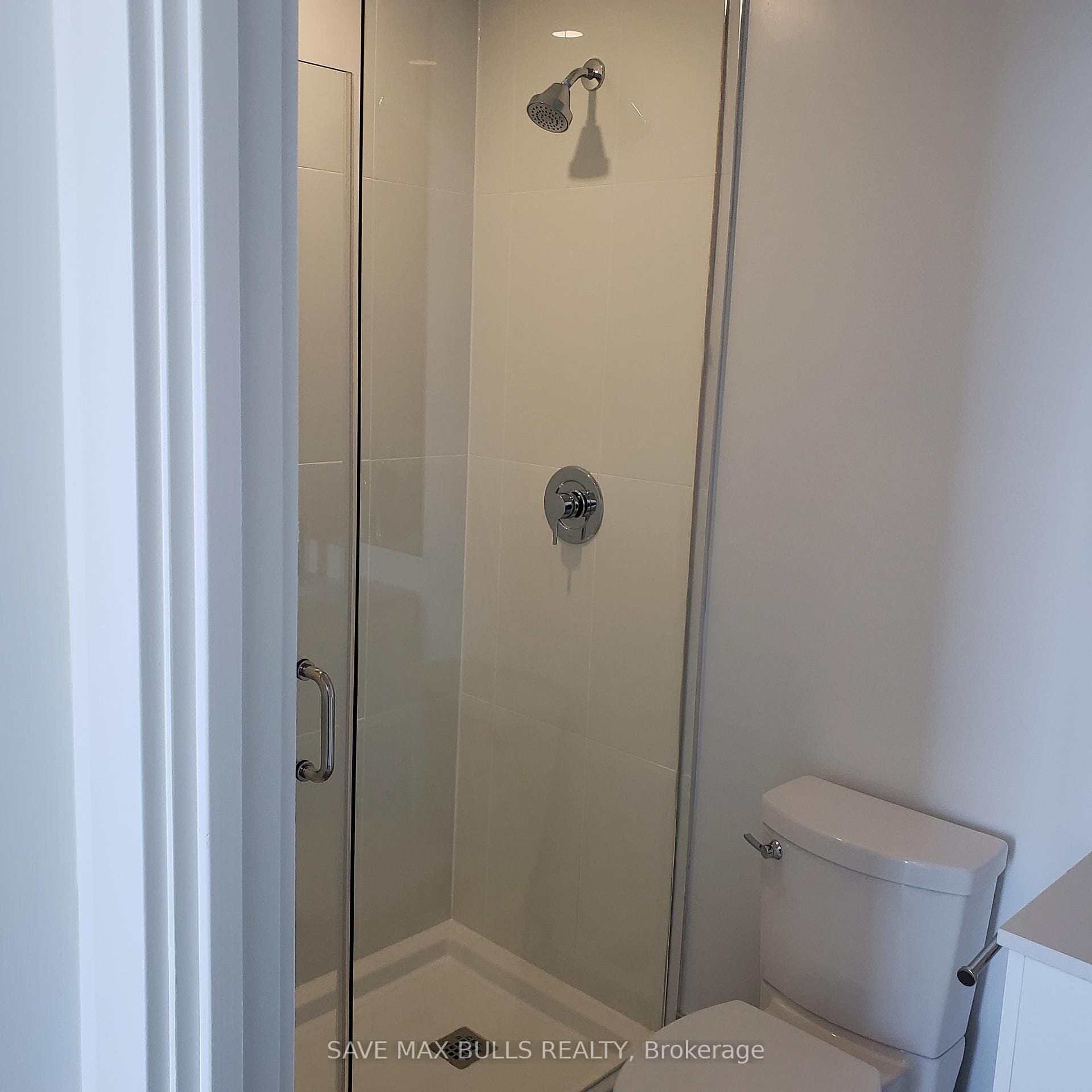 180 Veterans Drive Unit 706 photo 17