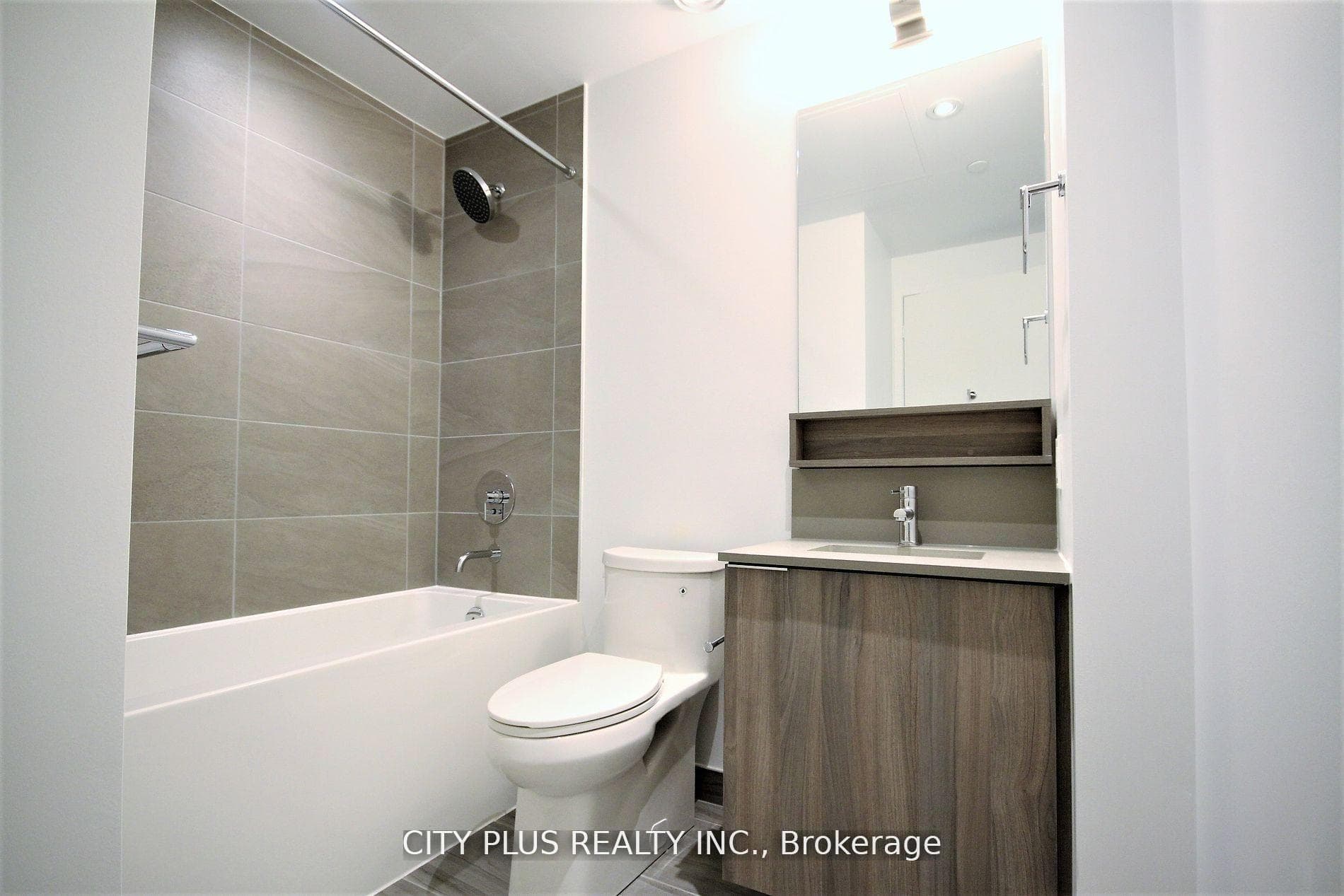 950 Portage Parkway Unit 1010 photo 3