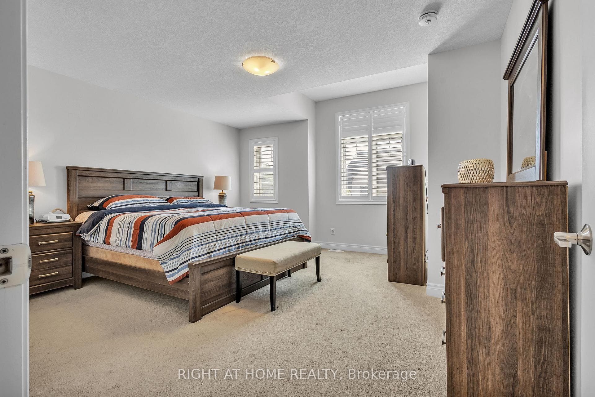 321 Carriage Way photo 27