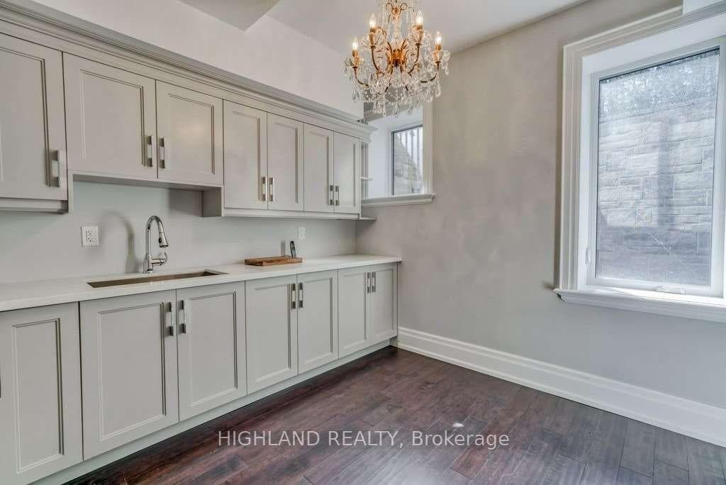 150 Oliver Place photo 30