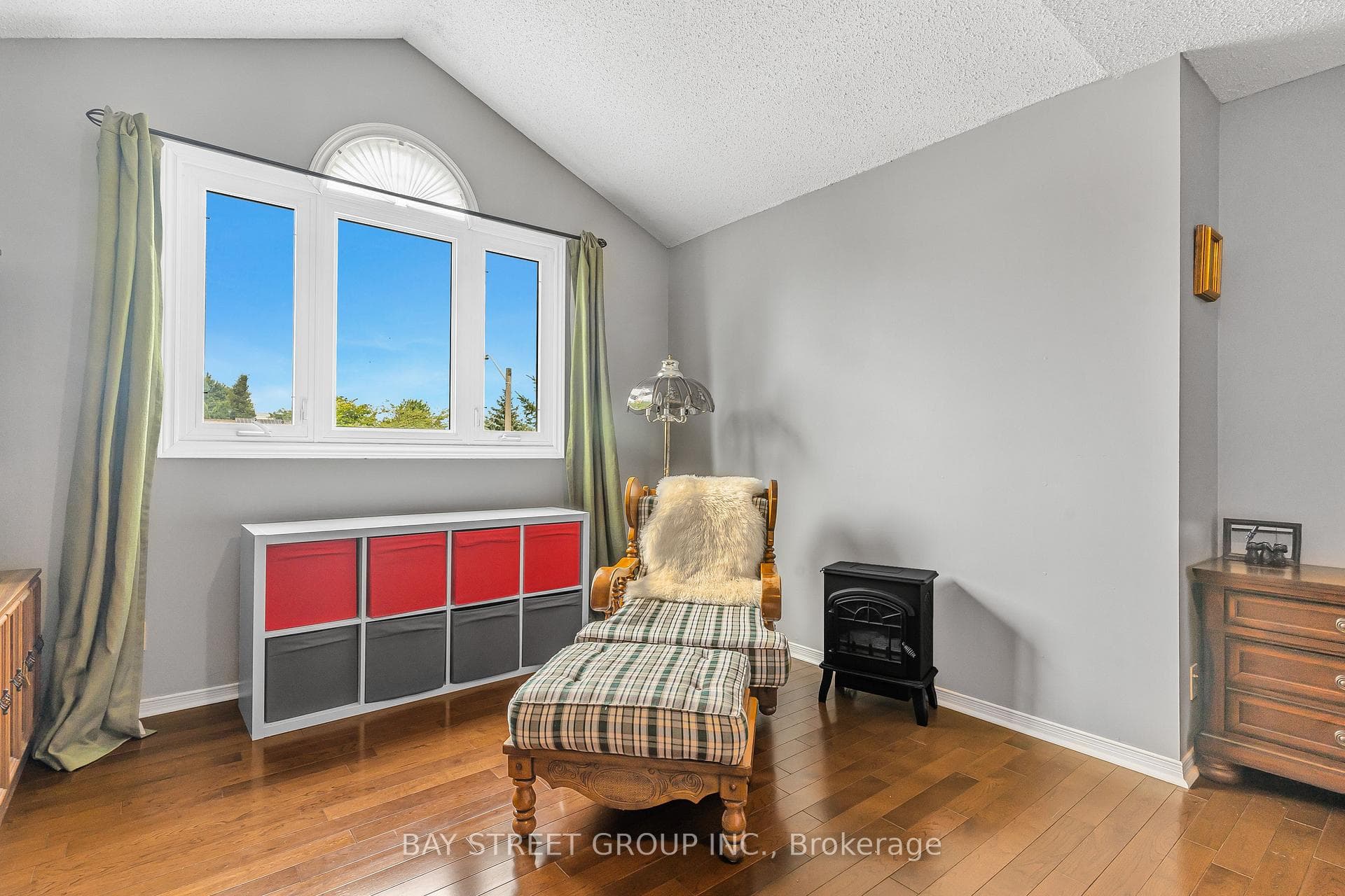 4 Westbury Drive photo 15