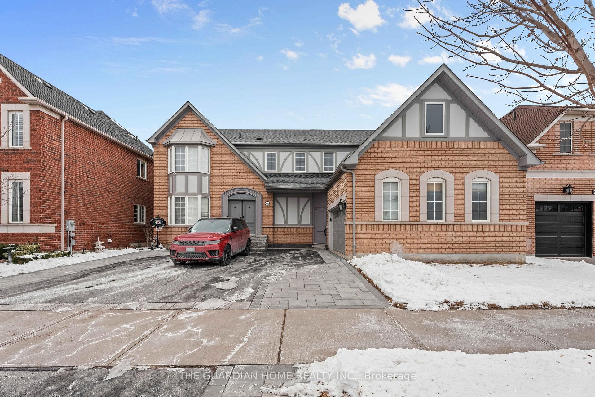 44 Williamson Drive photo 1