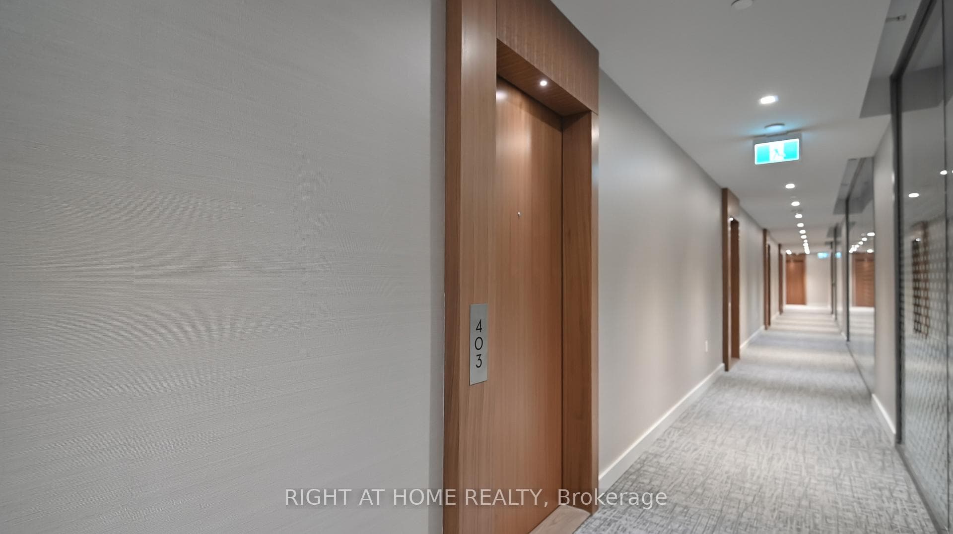 15 Queens Quay Unit 403 photo 6