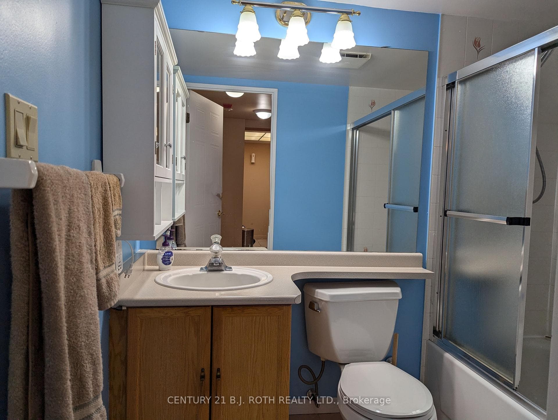 8351 Mclaughlin Road Unit 302 photo 21