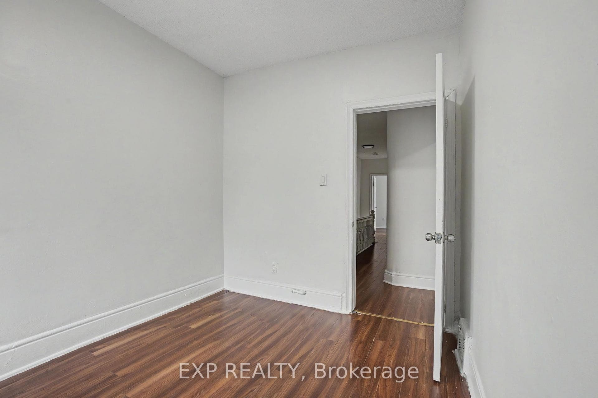 52 Cathcart Street photo 18