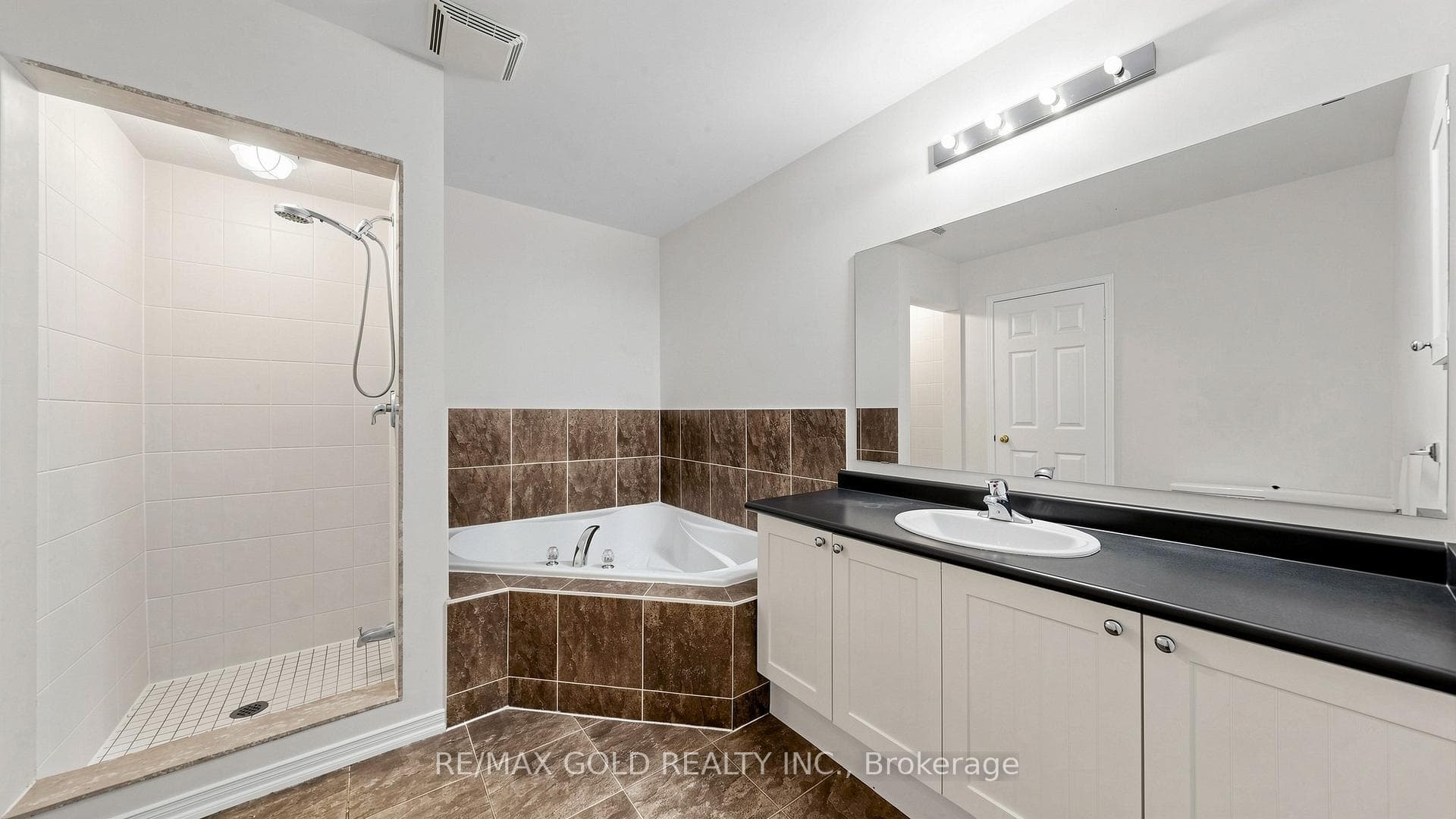 4950 Albina Way Unit 182 photo 43