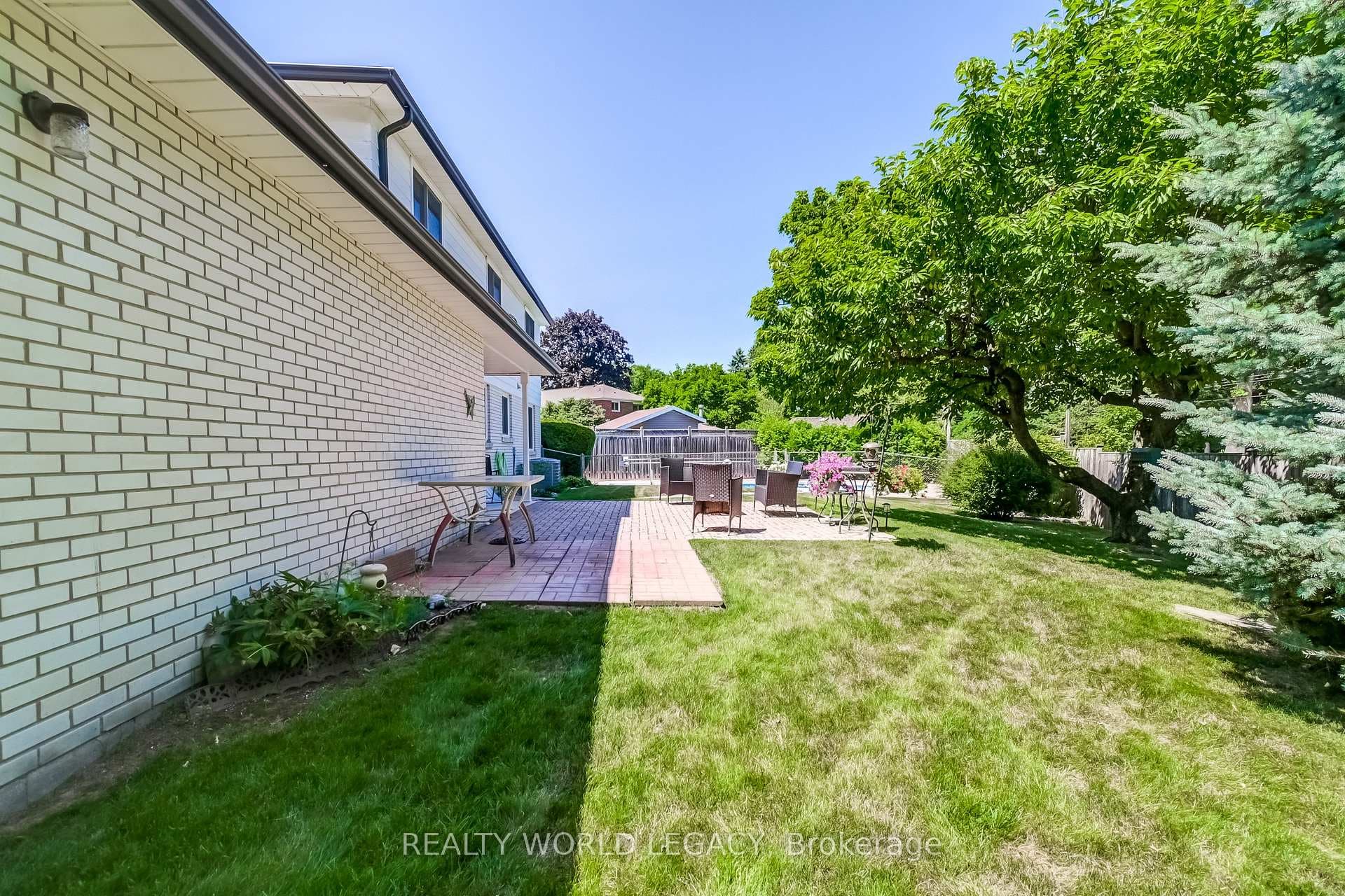 129 Shanley Terrace photo 39