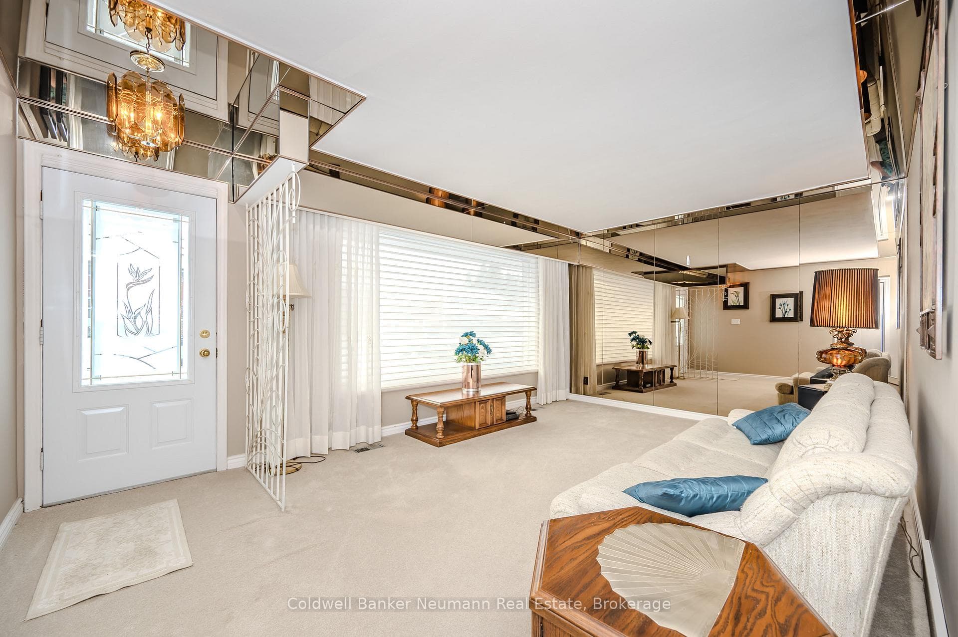 104 Dumbarton Street photo 4