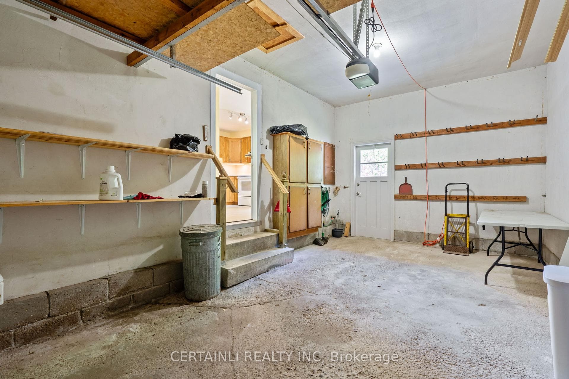 15 Hepburn Avenue photo 32