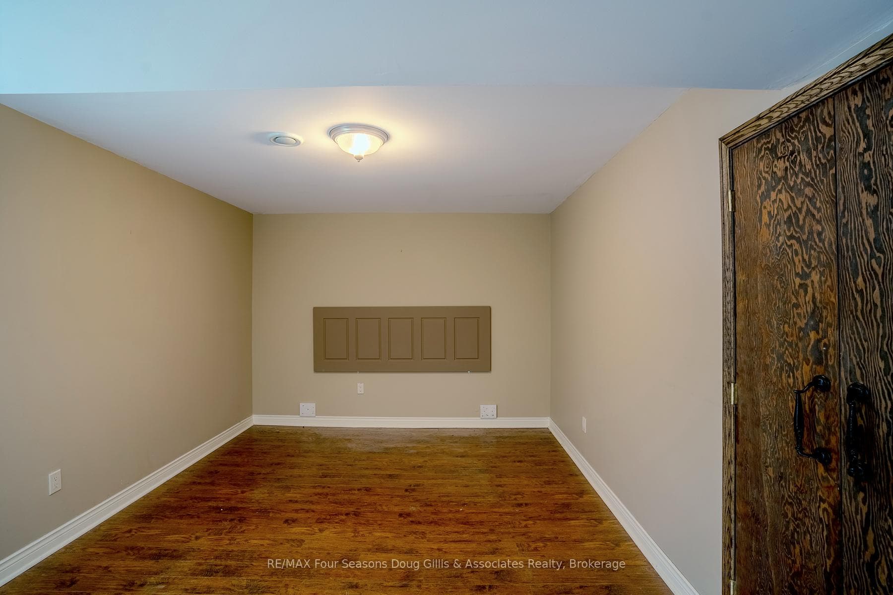 135 Algonquin Drive photo 19