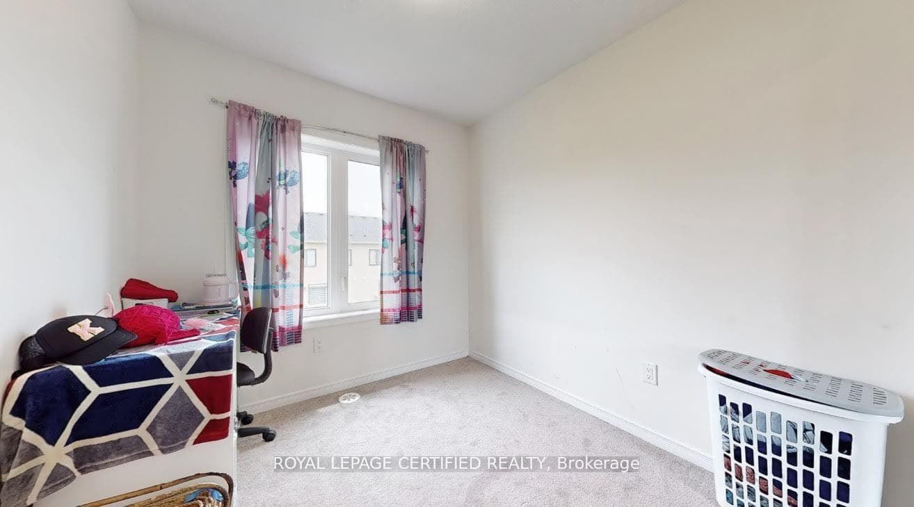 65 Holder Drive photo 24