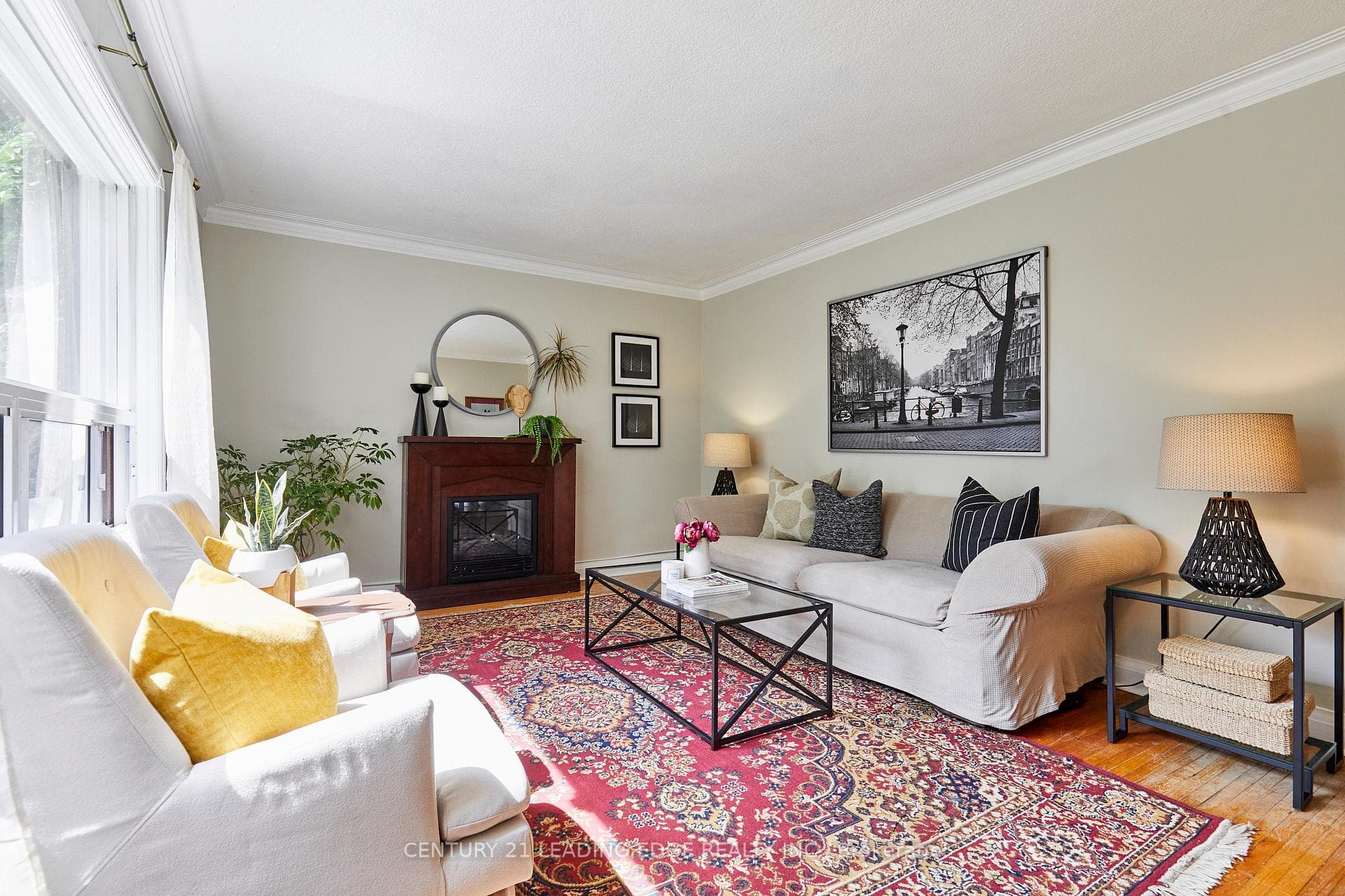 19 Scarboro Crescent photo 12