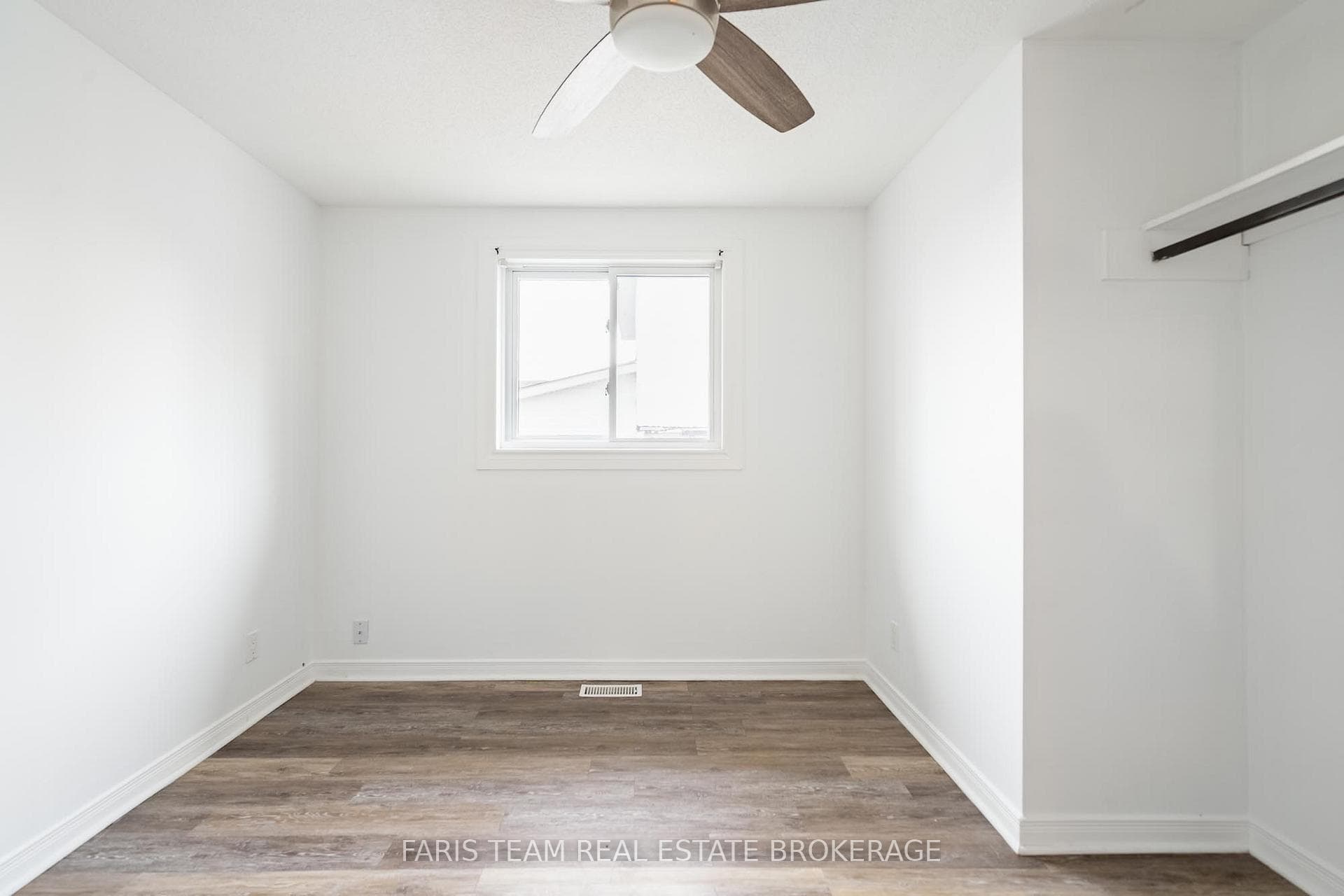 472 William Street photo 12