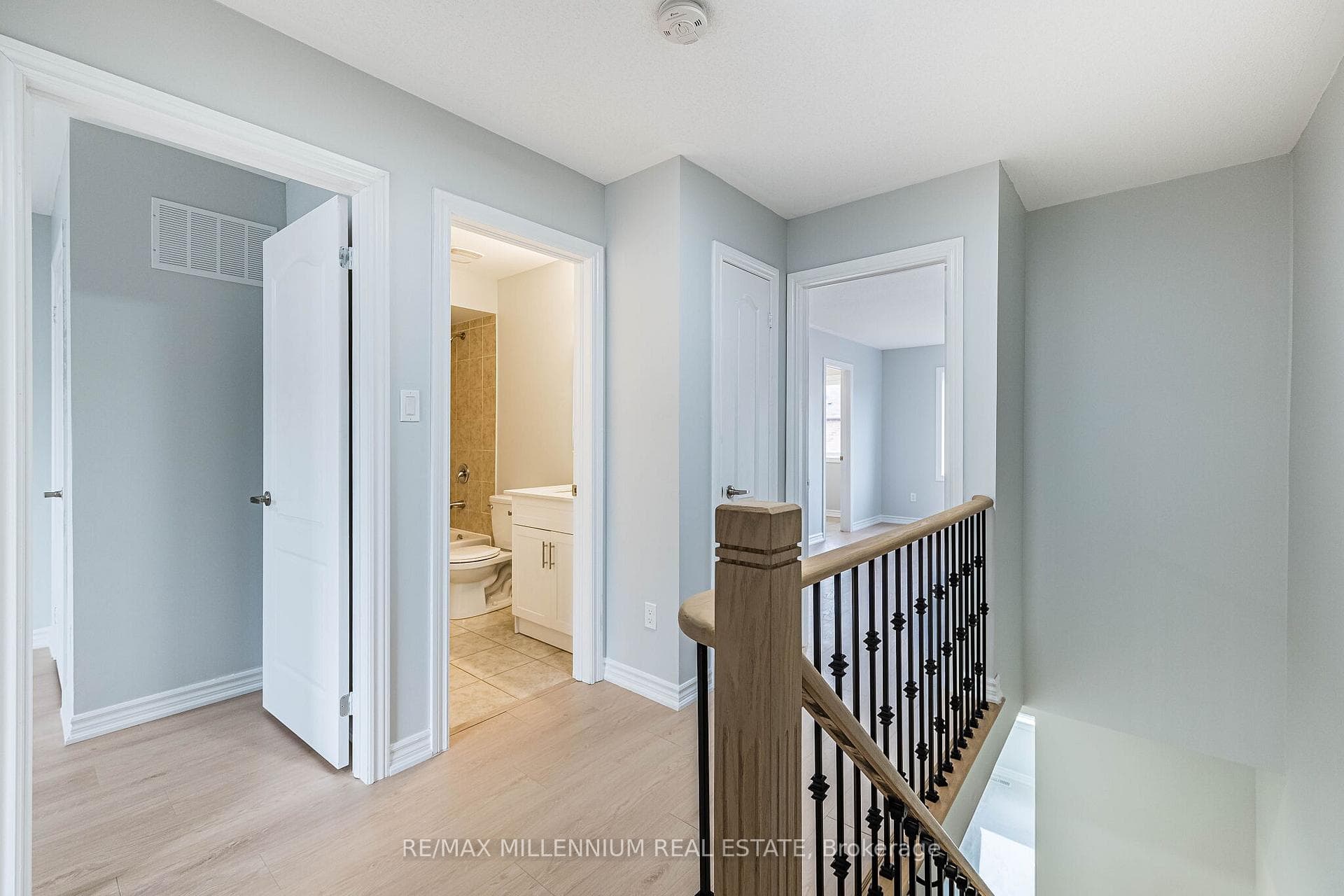 22 Magdalene Crescent photo 50