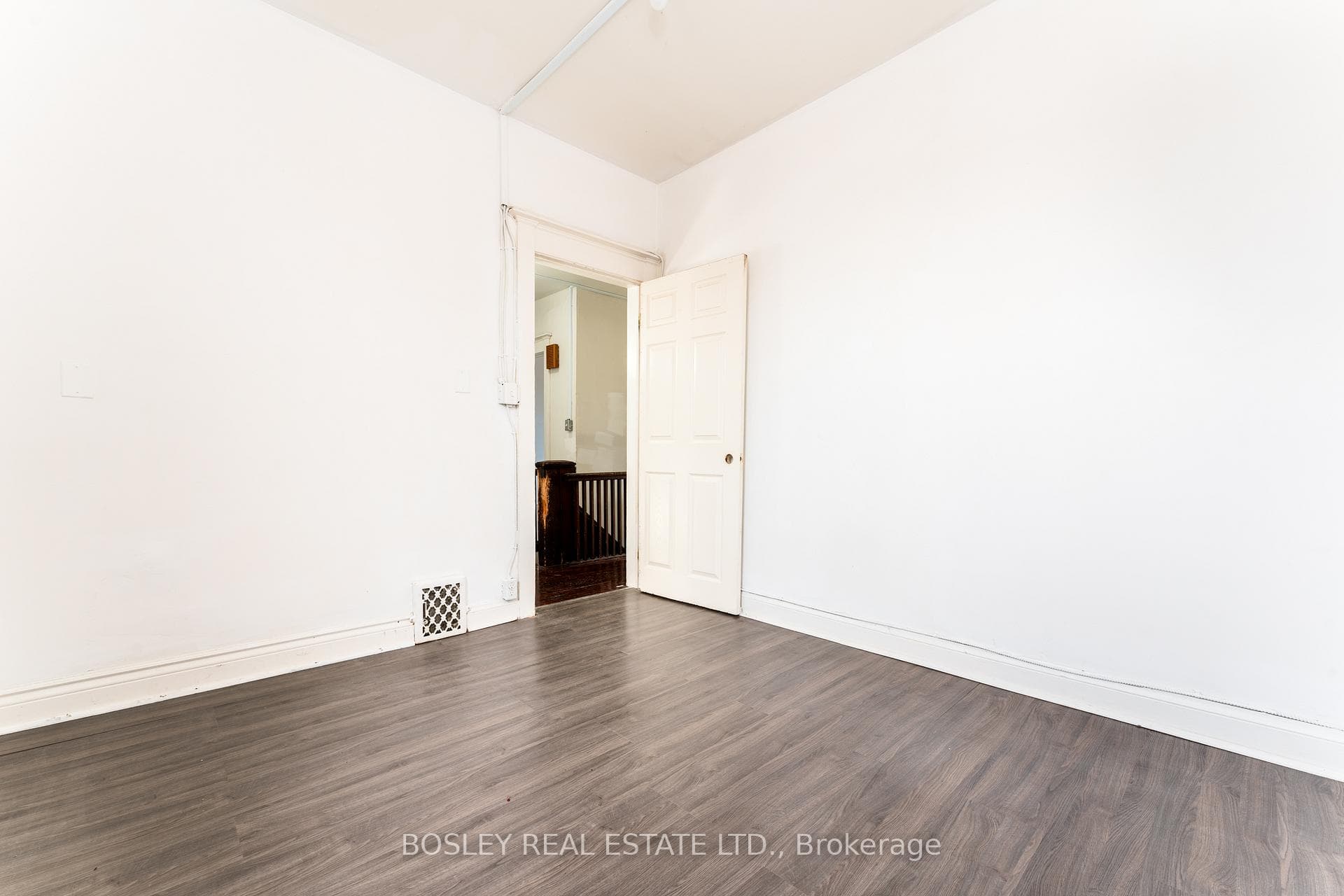 710 Lansdowne Avenue photo 30