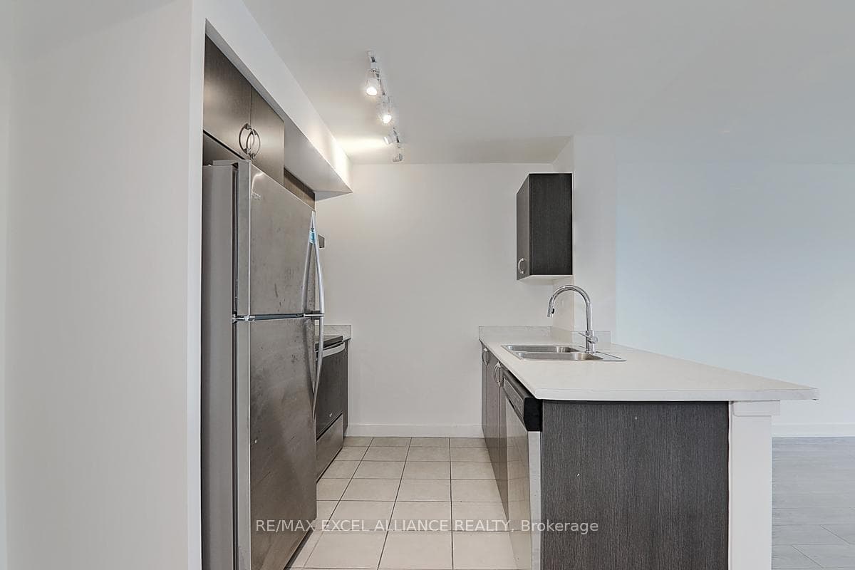 10 Wilby Crescent Unit 409 photo 2