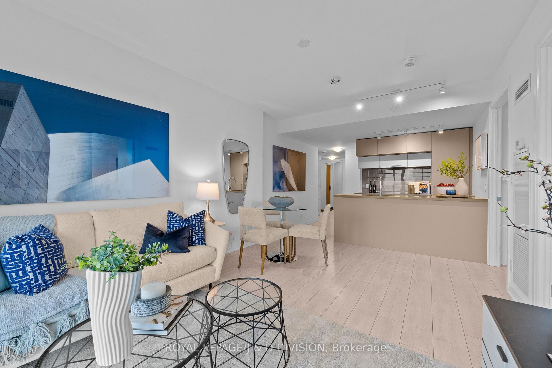 99 Foxbar Road Unit 2104 photo 8