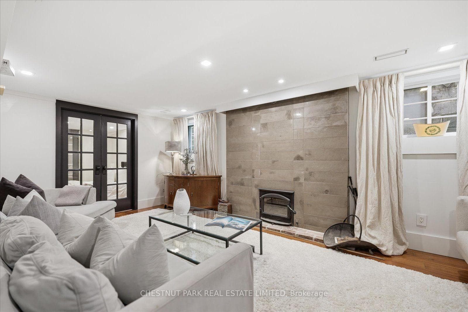 310 Bessborough Drive photo 39