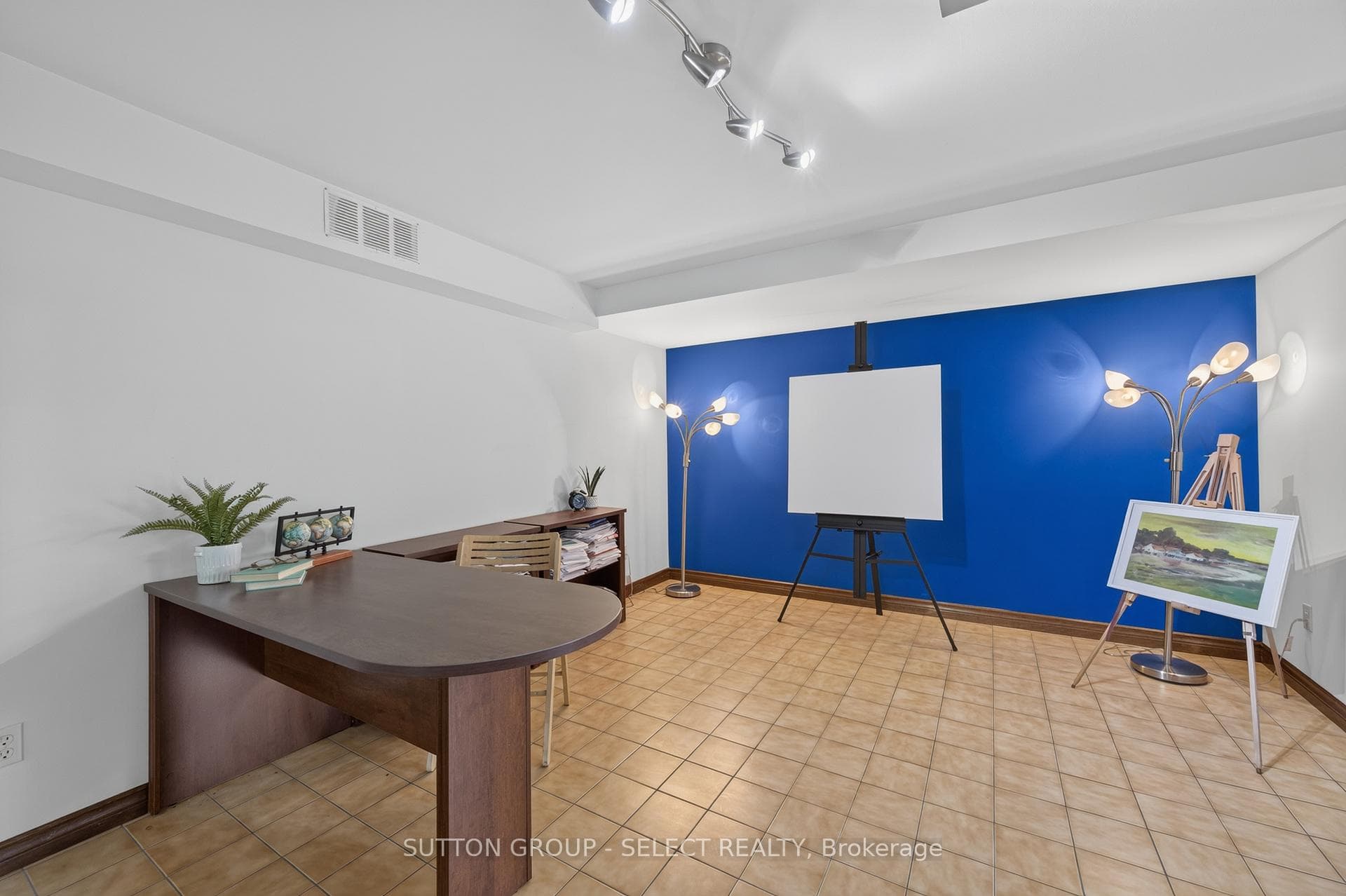 719 Franklinway Crescent photo 39