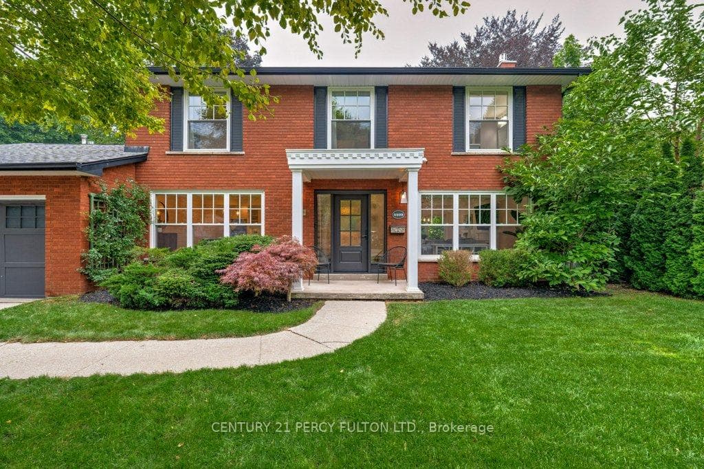 4499 Hawthorne Drive photo 2
