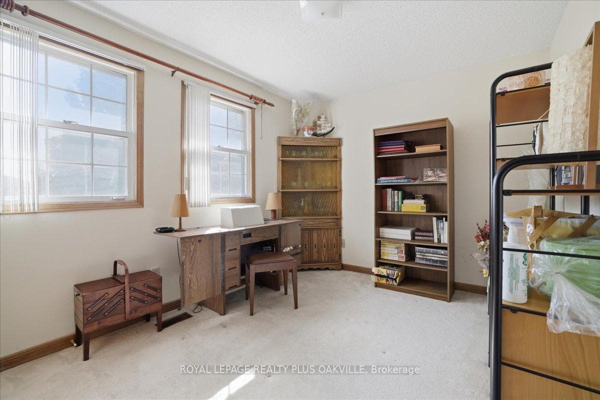 85 Stevenson Road photo 22