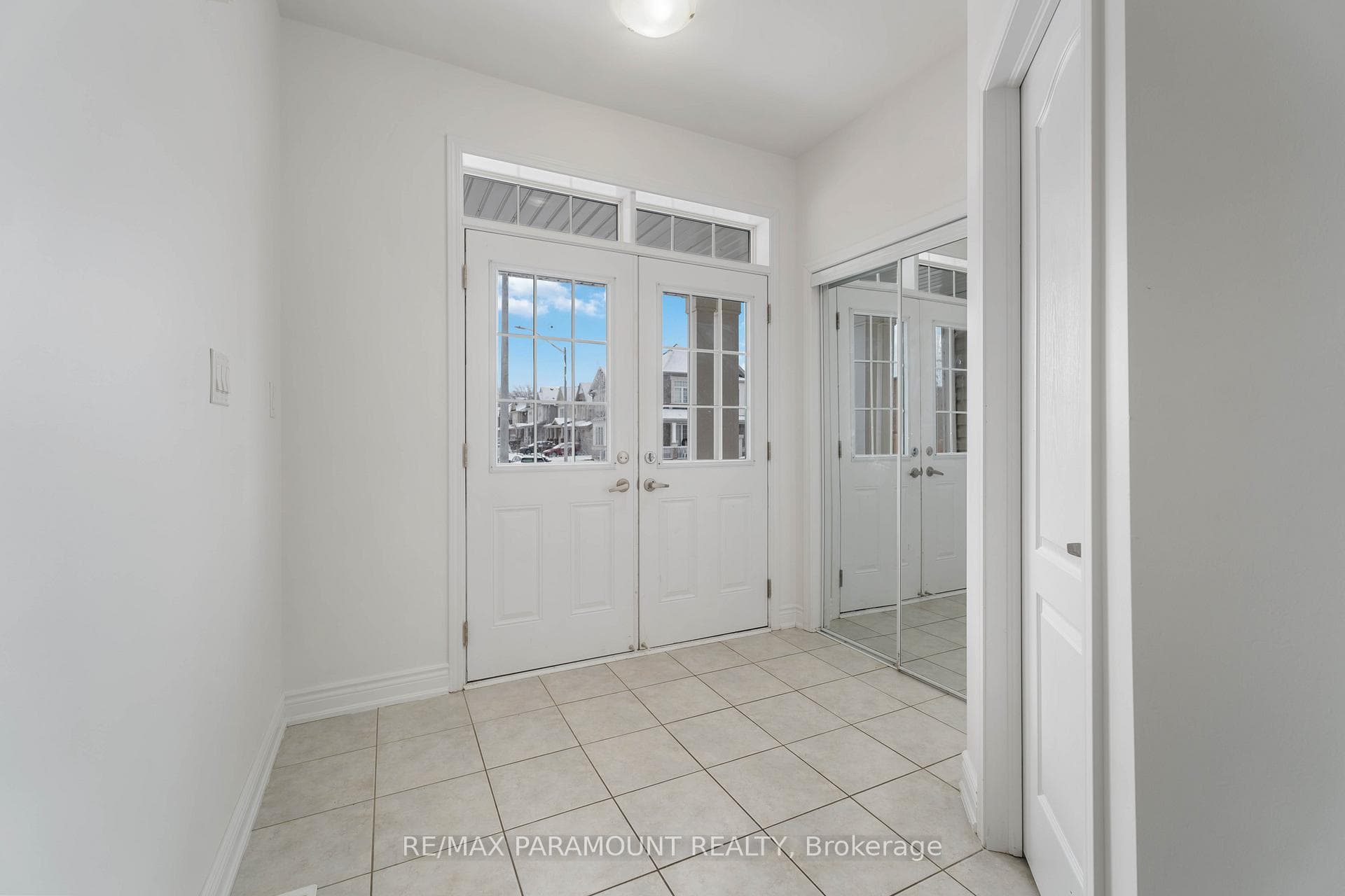 20 Vaughn Drive photo 4