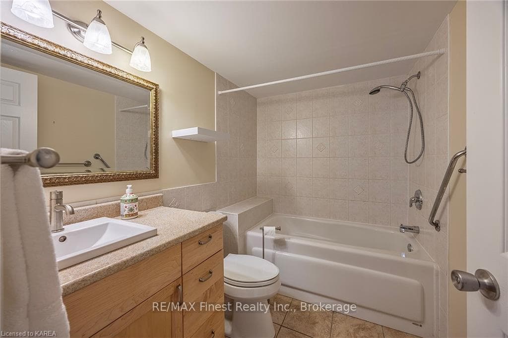 1468 HANOVER Drive photo 37