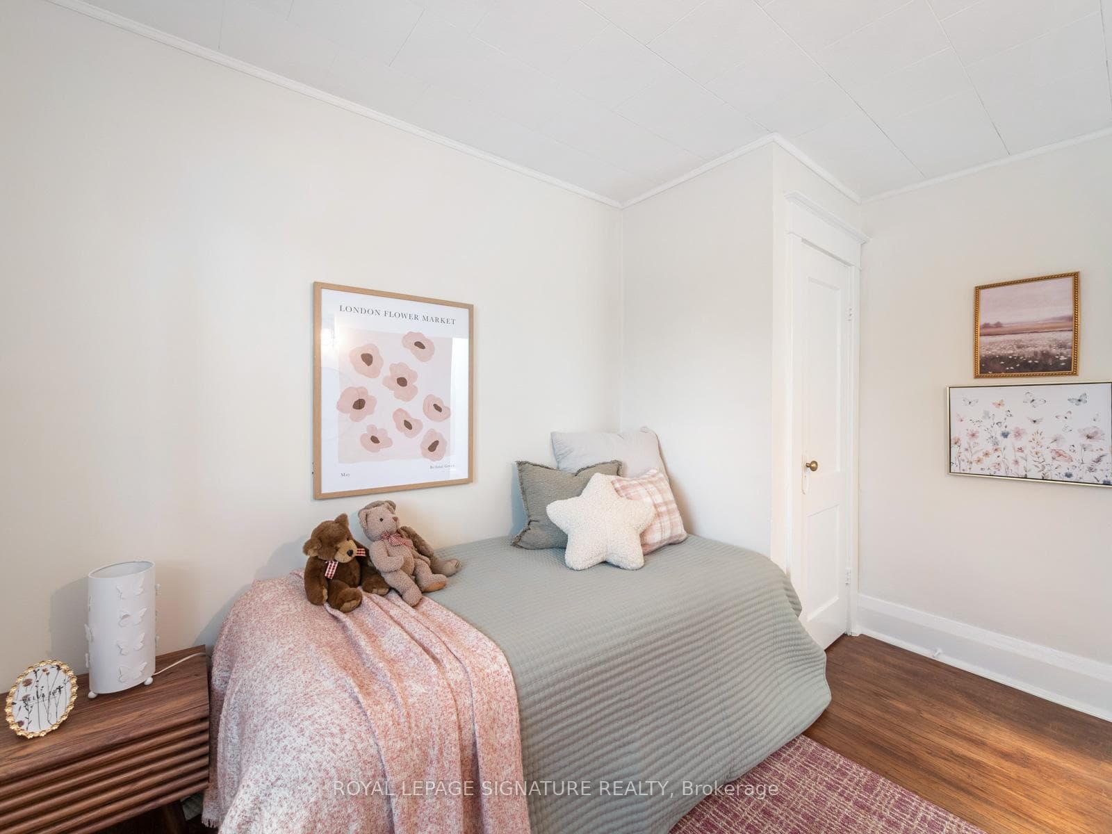120 Hollywood Crescent photo 29