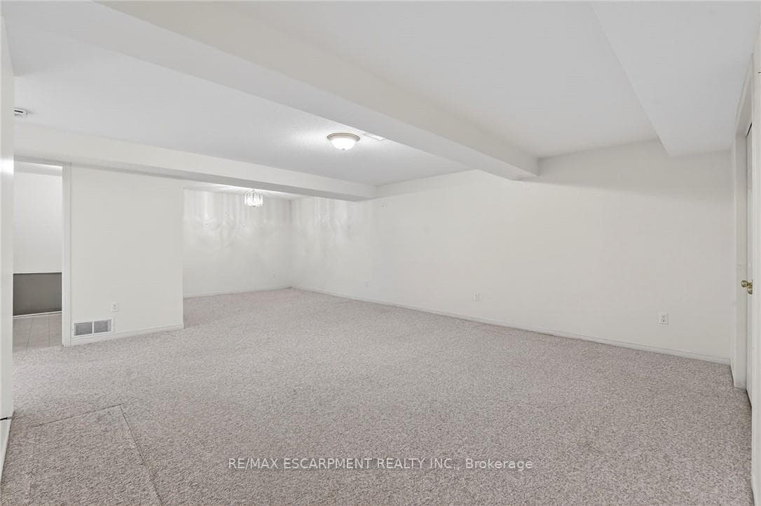 2469 Shurie Road photo 28