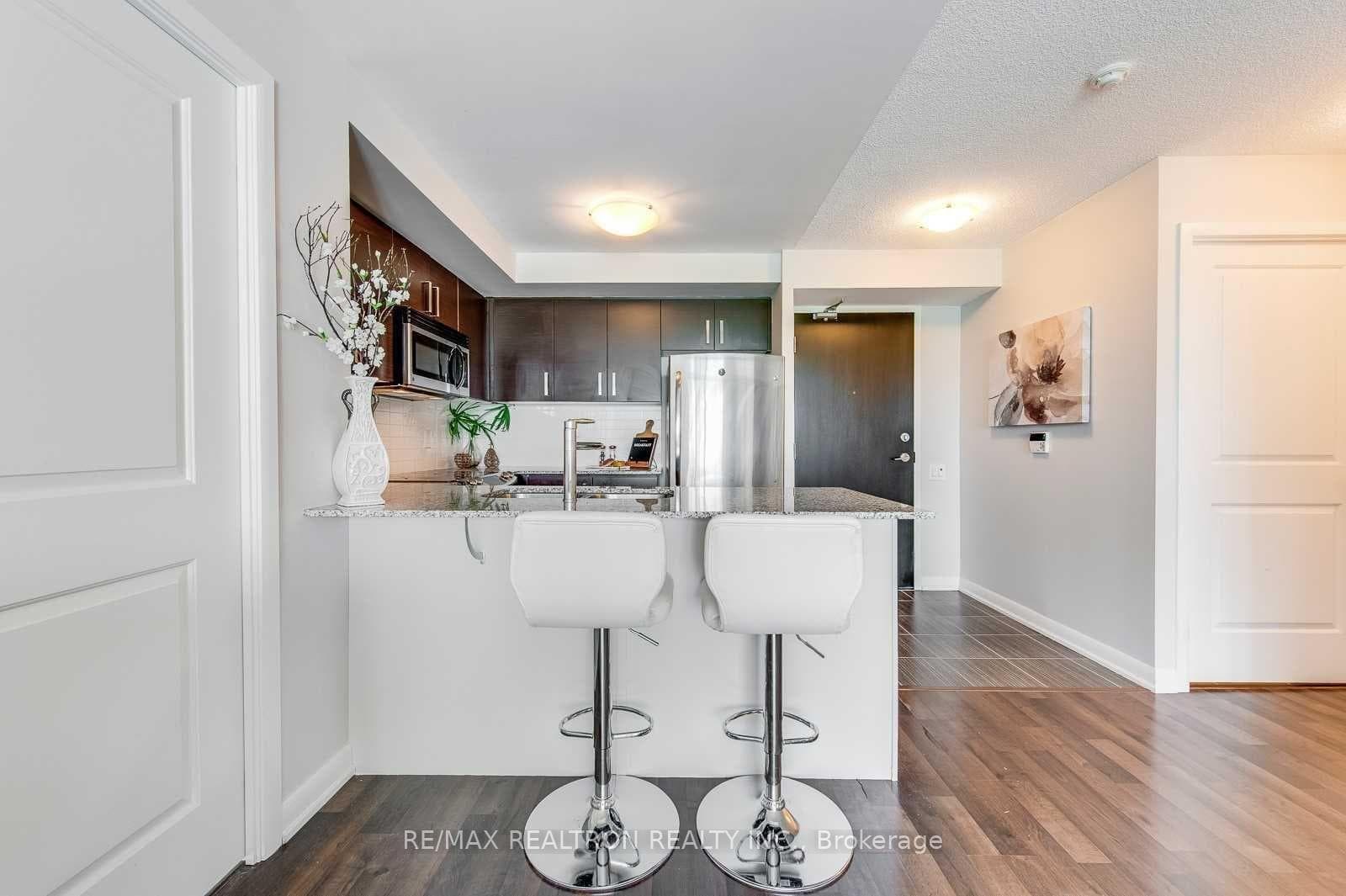 17 Anndale Drive Unit 609 photo 6