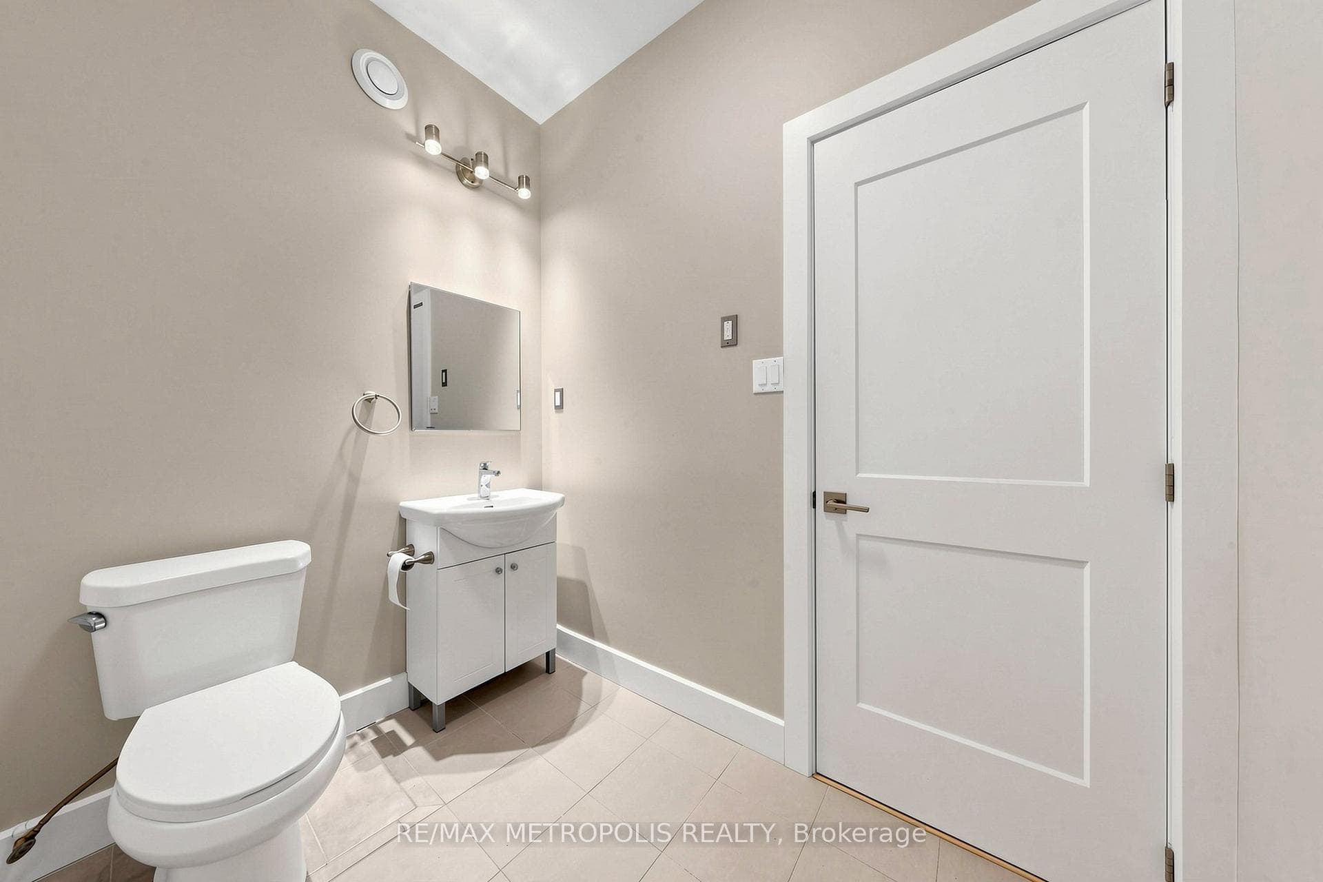 43 Albert Street Unit BSMT photo 8