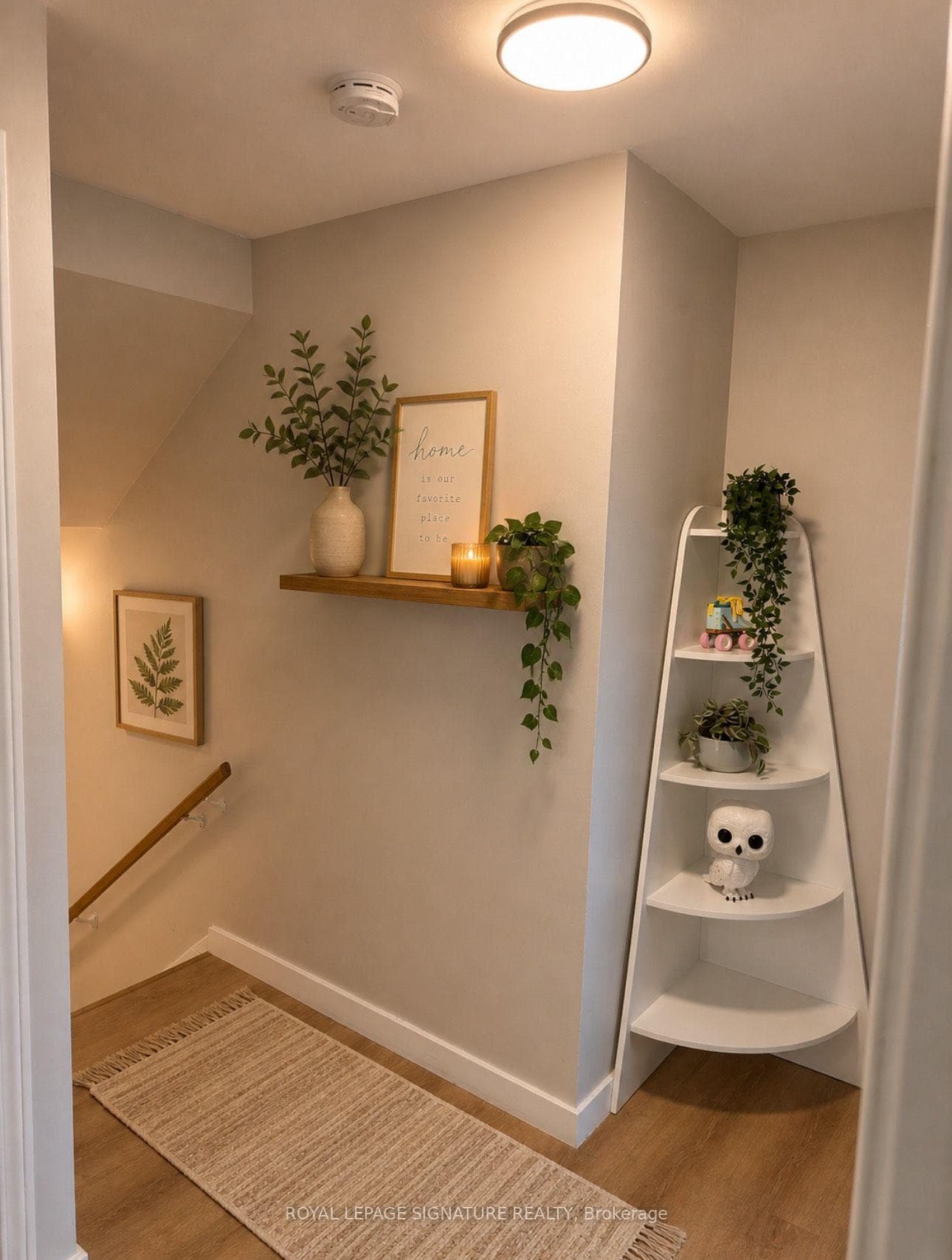 66 Victor Boulevard photo 12