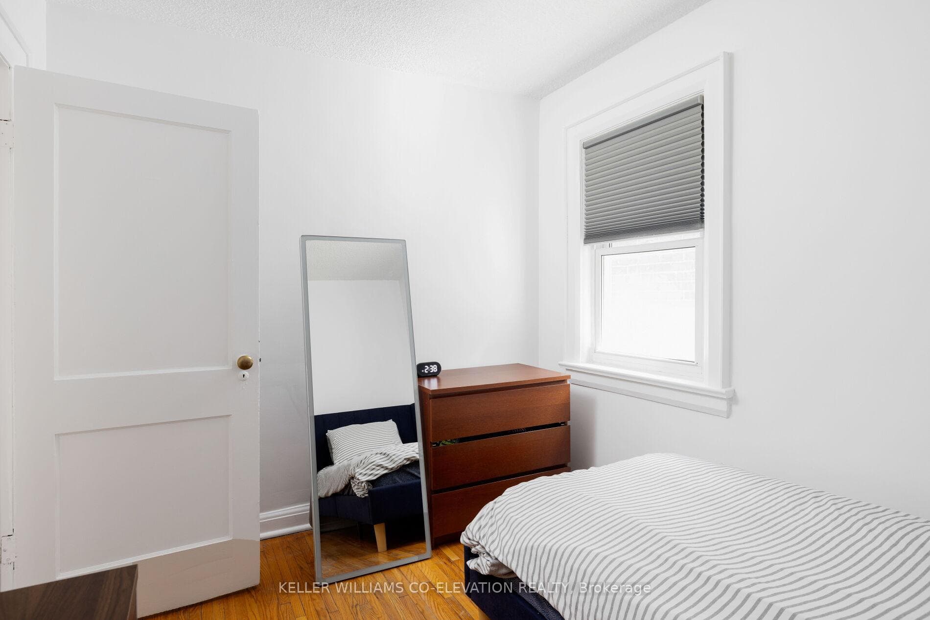 463 Jane Street photo 26