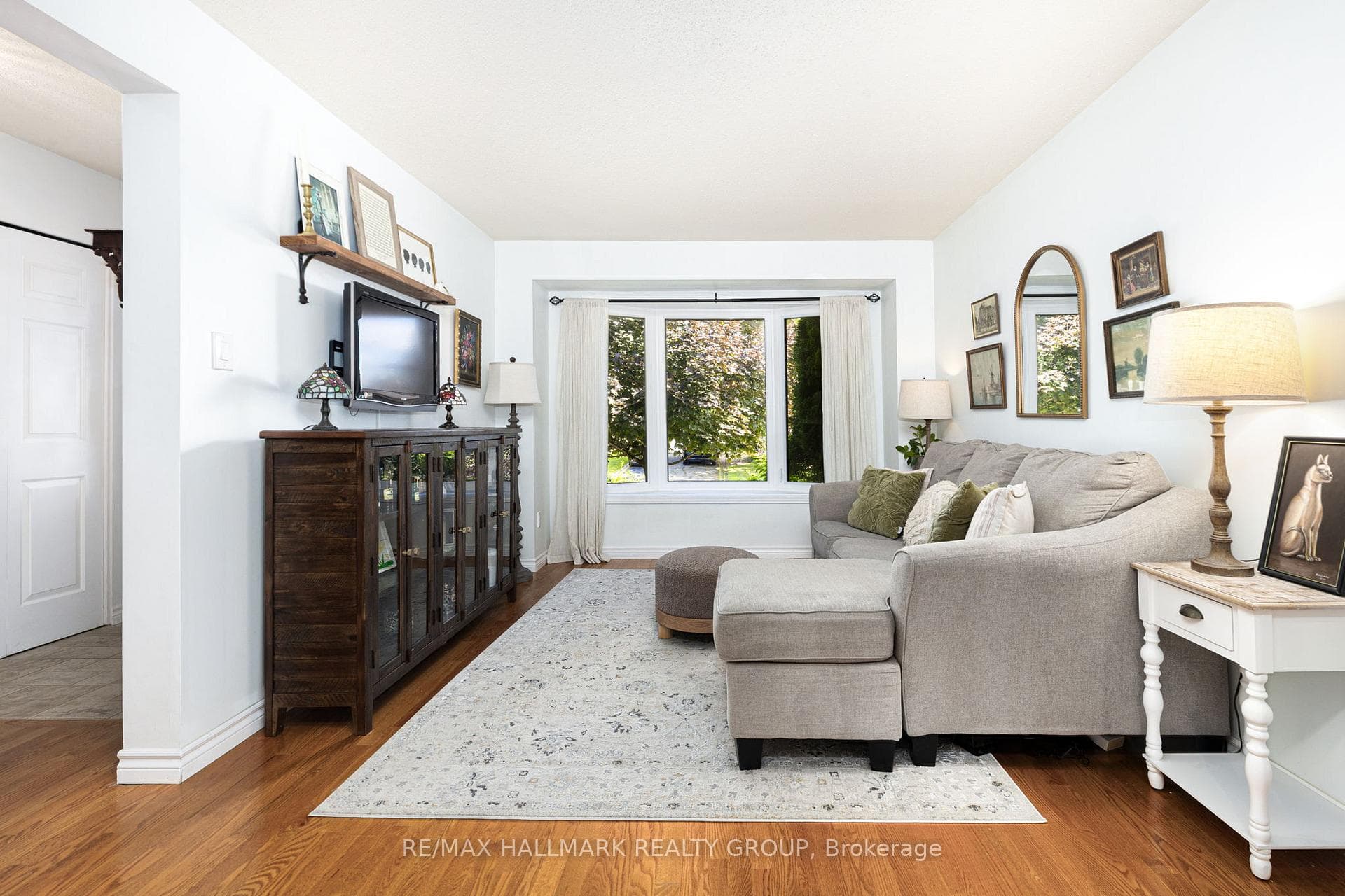 642 Steller Street photo 8
