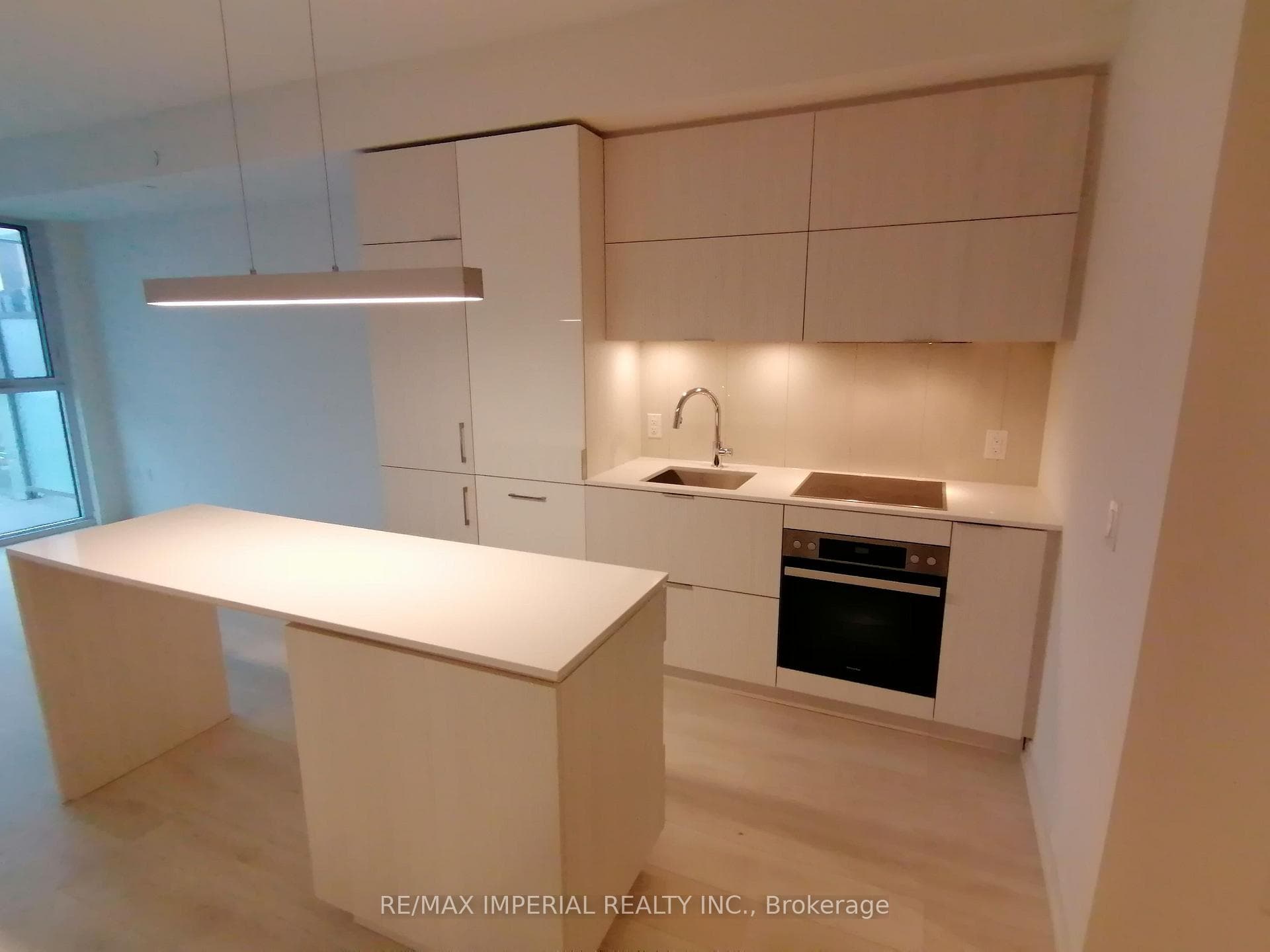 15 Lower Jarvis Street Unit 2706 photo 4