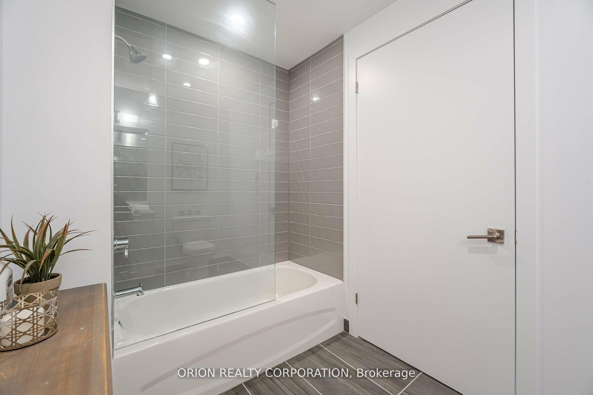 1316 Kingston Road Unit 206 photo 21